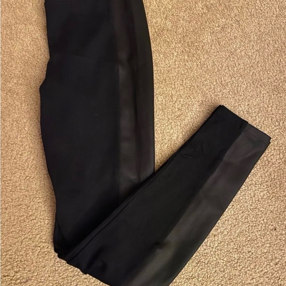 Women’s Express Black Faux Leather Side Panel Leggings xSmall